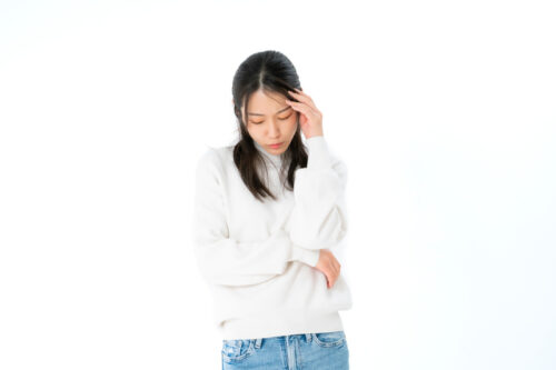 アロベビー考える女性